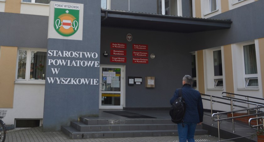 Od 28 marca 2023 r. przywrócony zostanie wydłużony czas pracy urzędu./Zdjęcie: wdi24.pl
