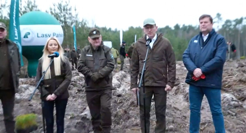 Inauguracja sadzenia Lasów Pamięci Jana Pawła II/zdjęcie: screen youtube.com/Lasy Państwowe