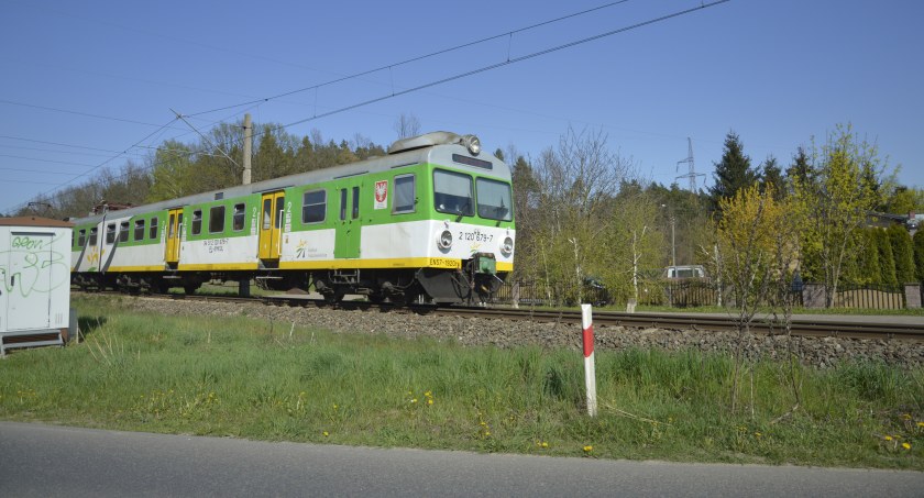 Autobusy zamiast pociągów na czas modernizacji infrastruktury w PKP/zdjęcie: AJ wdi24.pl