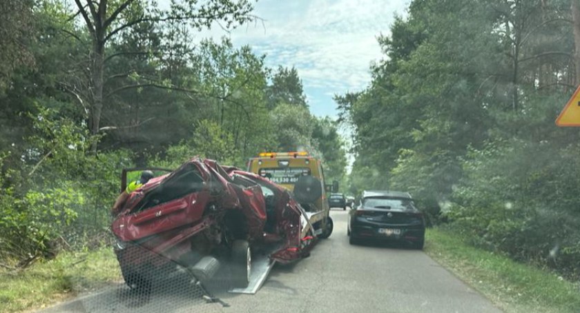 Wypadek w Kamieńczyku/ zdjęcie: wdi24.pl