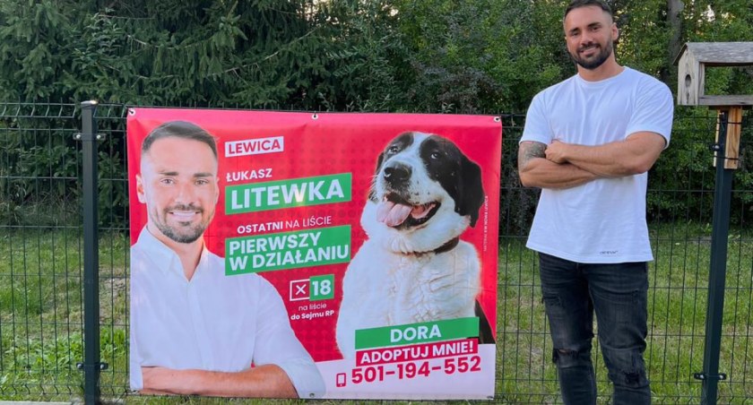 Radny Łukasz Litewka zrealizował swój oryginalny pomysł na banery. / zdjęcie: facebook Łukasz Litewka