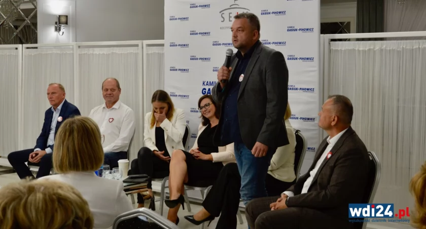 Spotkanie kandydatów do sejmu Koalicji Obywatelskiej w Wyszkowie. / Zdjęcie: wdi24.pl