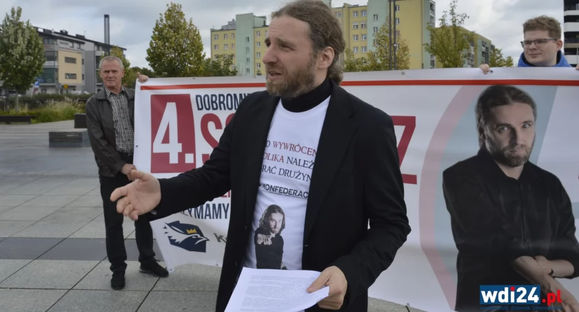 Dobromir Sośnierz niedawno wrócił do Konfederacji i znalazł się na liście kandydatów do Sejmu z okręgu 18