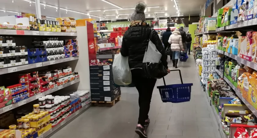 O wyborze produktów zadecyduje głównie cena. / Zdjęcie: MondayNews