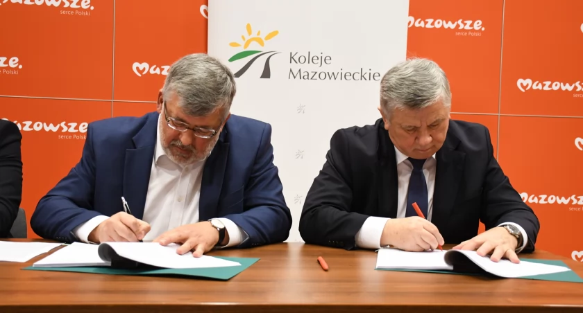 Park taborowy Kolei Mazowieckich powiększy się o 16 dwuczłonowych elektrycznych zespołów trakcyjnych. / Zdjęcia: UMWM 