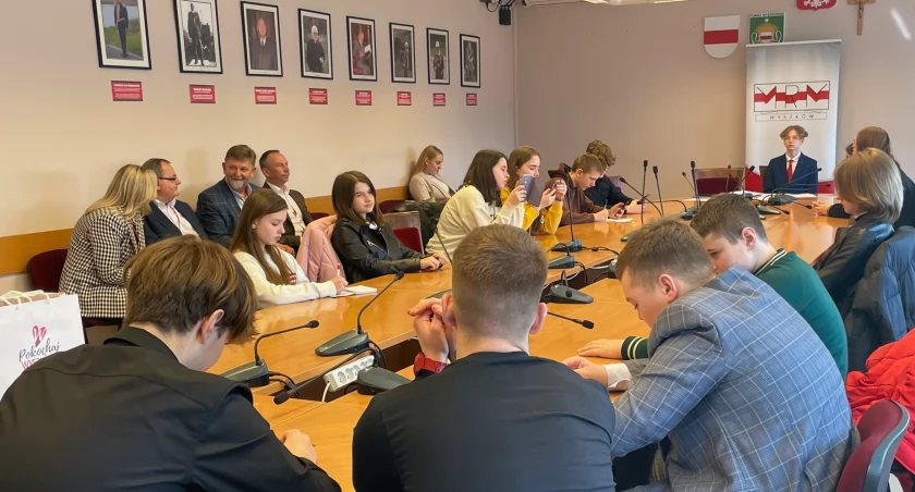 Młodzieżowa Rada Miejska w Wyszkowie z finansowym wsparciem UMWM. /Zdjęcie: archiwum wdi24.pl