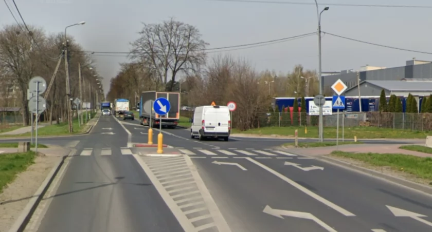 Gmina chce przebudować fragment ul. Pułtuskiej. / Zdjęcie: screen Google Earth
