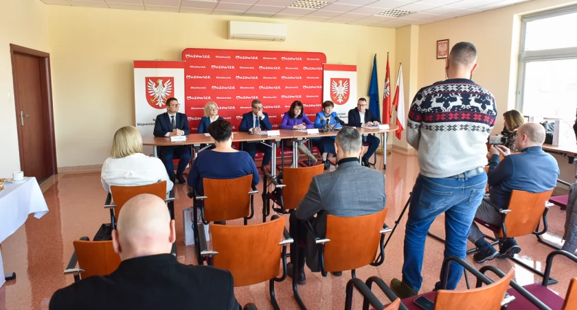 Na inwestycje w subregionie ostrołęckim władze regionu przeznaczą blisko 146 mln zł. / Zdjęcie: UMWM