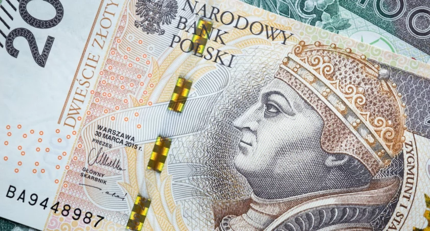 Świadczenie wychowawcze przyznawane jest na każde dziecko w wieku do ukończenia 18 lat, bez względu na dochód osiągany przez rodzinę. / Fot. Łukasz Radziejewski/Pexels