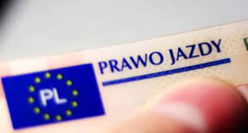 Policjanci szybko zauważyli, że dokument nie jest autentyczny. / Zdjęcie: KPP w Wyszkowie