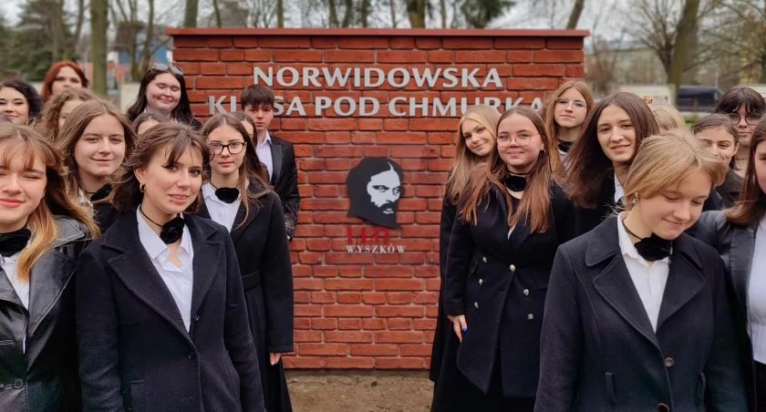 W I LO powstała plenerowa klasa. / Zdjęcie: I LO im. Cypriana Kamila Norwida w Wyszkowie