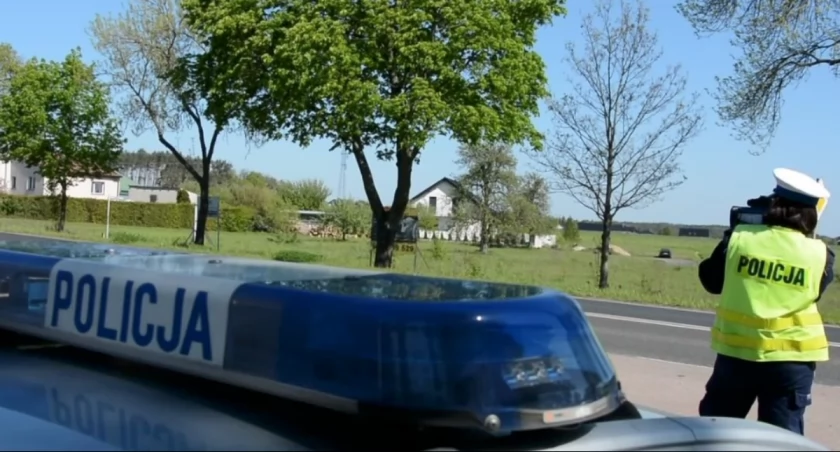 Funkcjonariusze będą sprawdzać m.in. stan trzeźwości kierujących, sposób przewożenia pasażerów w pojazdach. / Zdjęcie: KPP w Wyszkowie 