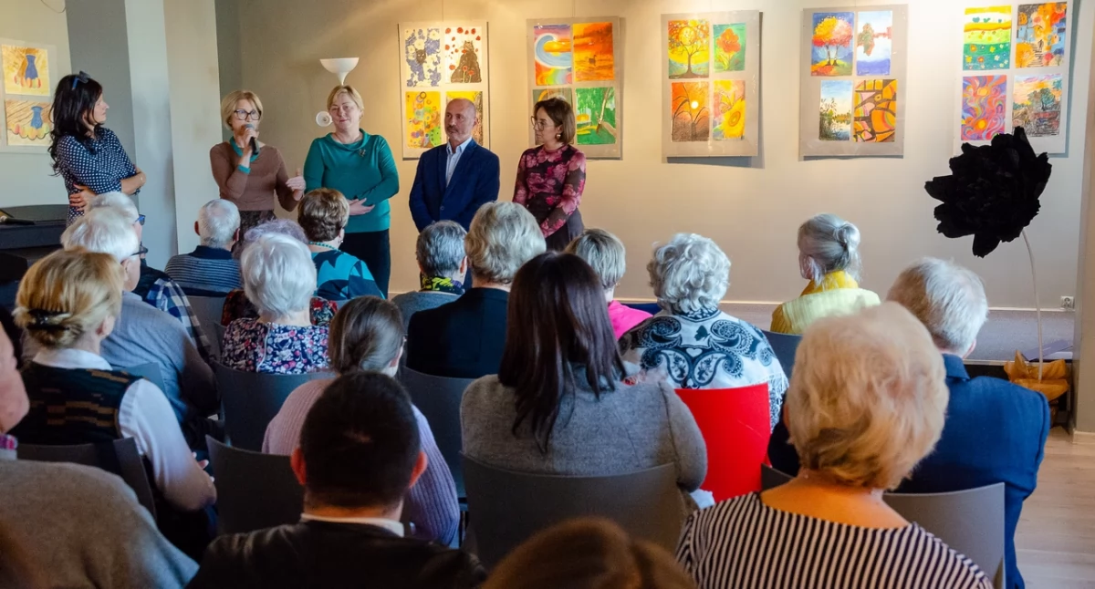 Pełne kolorów i emocji obrazy stały się odzwierciedleniem pasji, wrażliwości i indywidualnego stylu każdego z autorów. / Zdjęcie: M-GBP w Wyszkowie 