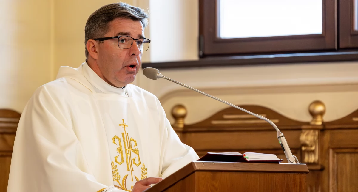 Nowy proboszcz parafii w Białymbłocie-Kobylej oficjalnie rozpoczął posługę