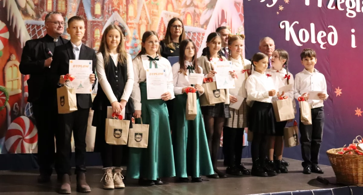 Wszyscy wokaliści zaprezentowali swoje utwory z wielkim zaangażowaniem. / Zdjęcie: GOK Somianka 