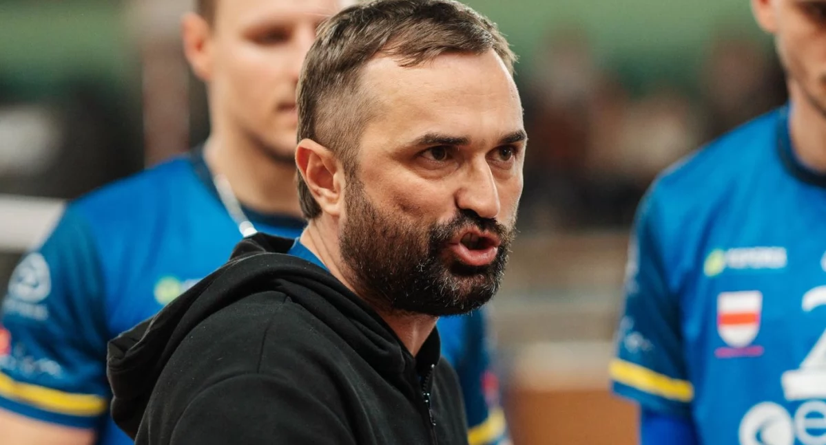 Po dwóch latach współpracy z klubem rozstaje się trener Mateusz Mielnik. / Zdjęcie: Camper Wyszków 