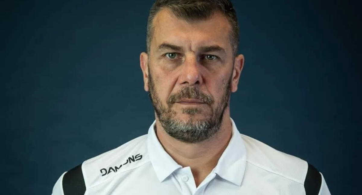 W minionym sezonie Rosa wprowadził Sparta Grodzisk Mazowiecki do PLS 1. Ligi. Wcześniej współpracował także z KPS Wołomin, KS Halinów, MUKS Huragan Wołomin. / Zdjęcie: Mat. prasowe. 