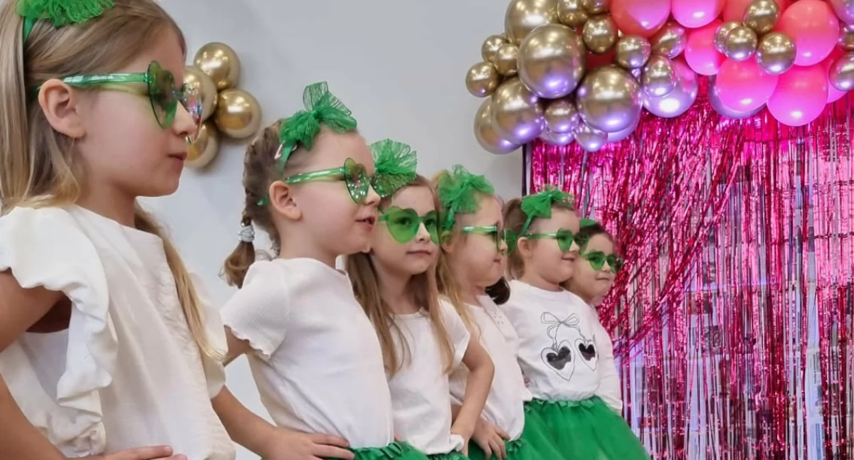 Występy, słodkości i tańce w Somiance. / Zdjęcie: Fb Szkoła Podstawowa w Somiance 