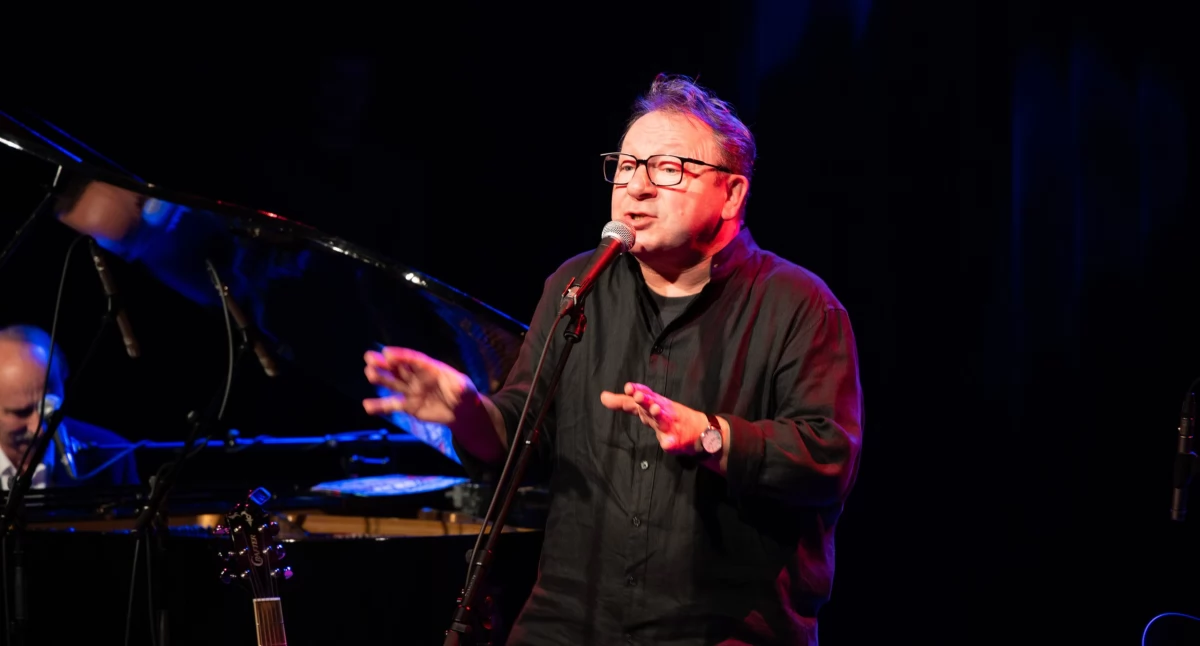 Zbigniew Zamachowski wykonał piosenki tak znakomitych twórców jak Jaromir Nohavica, Piotr Bukartyk czy Sting. / Zdjęcie: Justyna Pochmara 