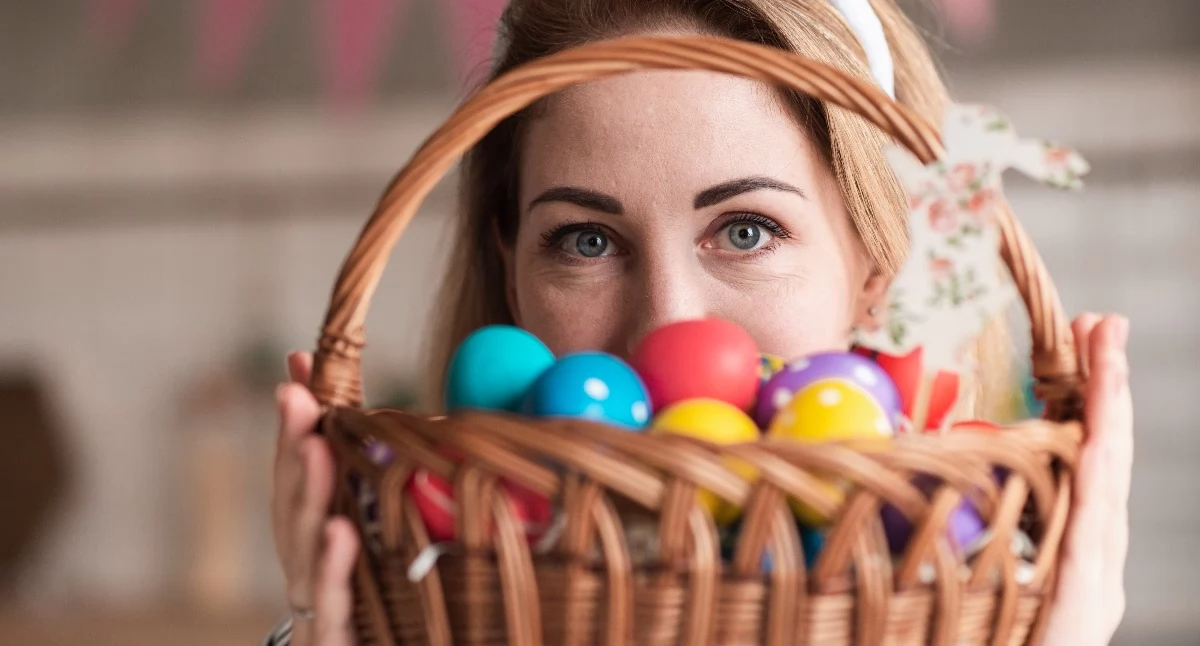 Zdjęcie: freepik.com / Z raportu wynika też, że na kilka dni przed Wielkanocą zaplanowało zakupy 27% Polaków (w 2025 roku – 21,2%)