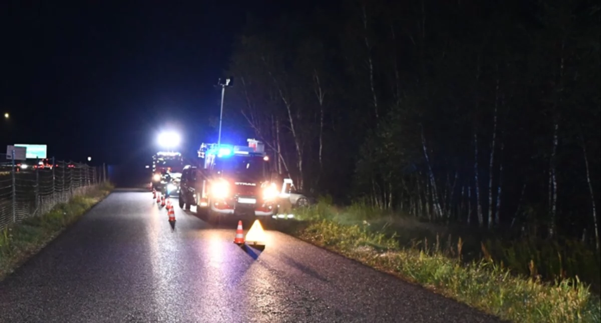 Policja, Tragedia drodze serwisowej żyje latek - zdjęcie, fotografia