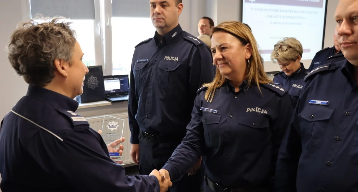 Policjantka z Wyszkowa na podium wojewódzkiego konkursu. Pokonała wielu rywali