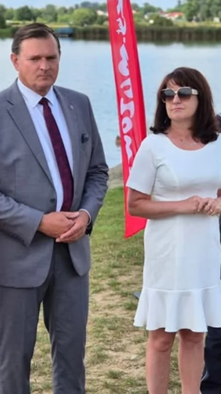 Czarne punkty wodne oznaczone