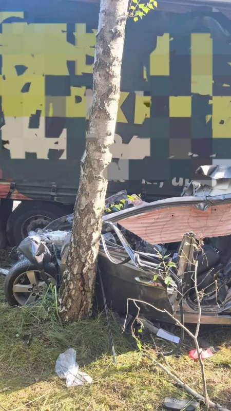 Dramatyczne zdjęcia z miejsca tragedii na DK62. Strażacy apelują: Lepiej dojechać 5 minut później