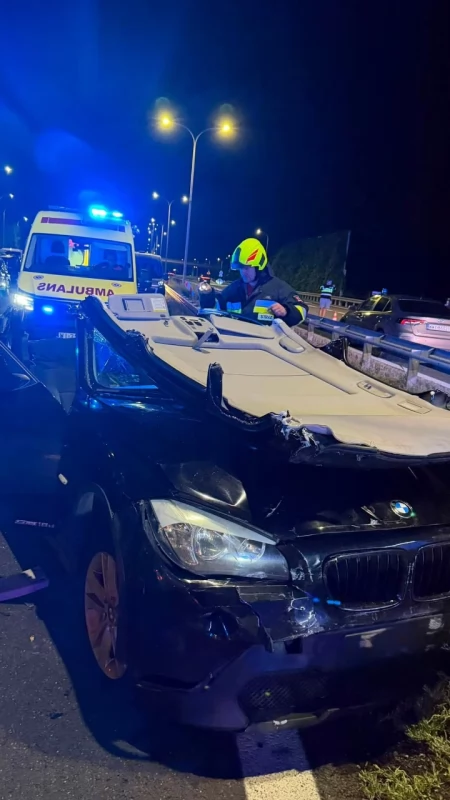 Pięć aut rozbitych na S8 w Głuchach. Dwie osoby trafiły do szpitala