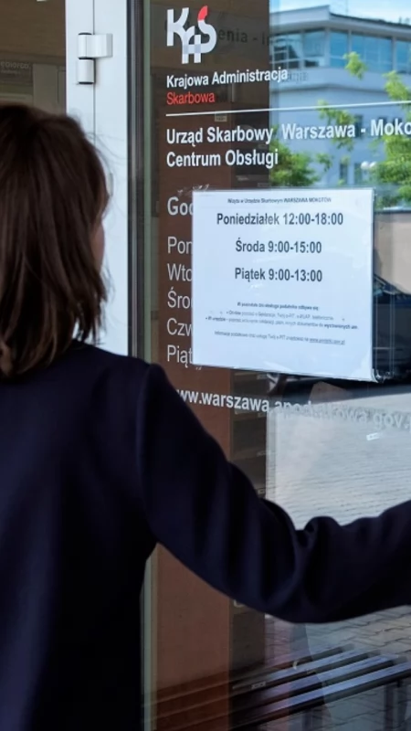 Polacy zasypują skarbówkę donosami. Wzrost jest aż dwucyfrowy