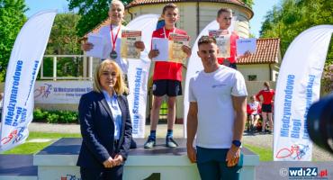 Międzynarodowe Biegi Ireny Szewińskiej. Uczeń wyszkowskiej szkoły stanął na podium