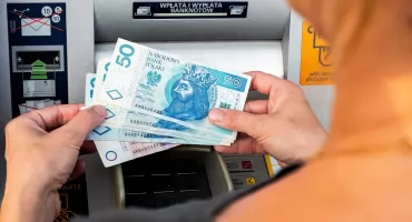 Nowe oszustwo. Przestępcy namawiają do składania „reklamacji
