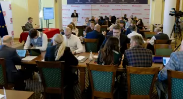 XVI sesja sejmiku. Nowe zasady dot. trzech obszarów chronionego krajobrazu 