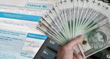 Miliardy złotych na fikcyjnych fakturach. W pół roku fiskus wykrył oszustwa na ponad 4,1 mld zł [DANE MF]