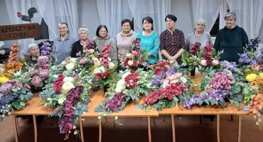 Leszczydół-Działki: warsztaty florystyczne dla seniorów