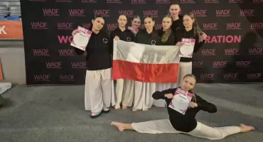 Świetny debiut tancerek z Wyszkowa na Mistrzostwach Świata WADF. Szkoła Tańca Latino Fever z 10 trofeami