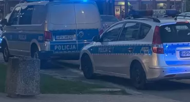 Wpadli na kradzieży w markecie. Policja odkryła, że akumulatory wynosili od dawna