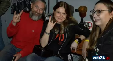 Rockowisko przyciągnęło tłumy. Andrzejkowy koncert z mocnym brzmieniem i świetnym klimatem