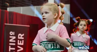 Mikołajkowe Latino Fever 2025 roztańczyło Wyszków 