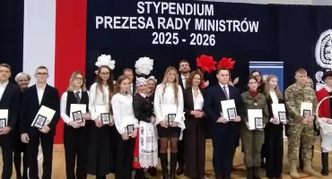 Najlepsi z najlepszych. Uczniowie z powiatu wyszkowskiego odebrali prestiżowe stypendia premiera