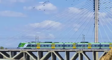 11 nowych FLIRT-ów dla Kolei Mazowieckich. Cały projekt obejmie zakup 75 pociągów