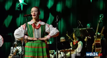 Kolęda, która łączy pokolenia. Zimowy koncert w WOK Hutnik 