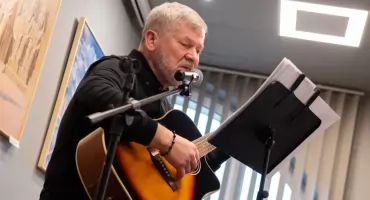 Poezja i muzyka w bibliotece. Wyjątkowy wieczór w ramach Tygodnia Bibliotek