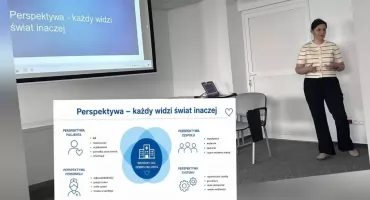 „Każdy widzi świat inaczej”. Dyrekcja szpitala rozmawiała z personelem SOR o emocjach, presji i problemach