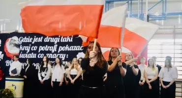 „Niczego w życiu nie należy się bać”. EDUKACJA z WOJSKIEM w SKŁODOWSKIEJ