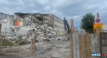 Rozbierają dawną przychodnię w centrum Wyszkowa. „Szkoda, bardzo szkoda”