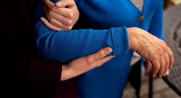 Za chwilę nie będzie nas stać na opiekę nad seniorami. Ekspertka: system jest na skraju załamania 