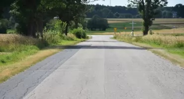 Kolejny etap przebudowy drogi Nowa Pecyna – Długosiodło. Powiat podpisał umowę