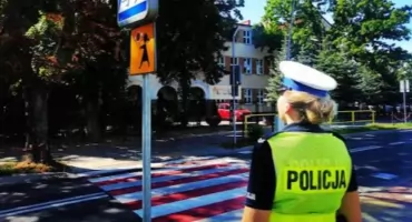 Policjanci ruszyli pod szkoły. Sprawdzają drogi przed pierwszym dzwonkiem