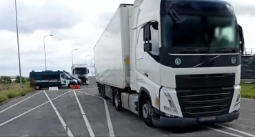 Odpoczynek skrócił o ponad 20 godzin. Wpadł na S8 pod Wyszkowem